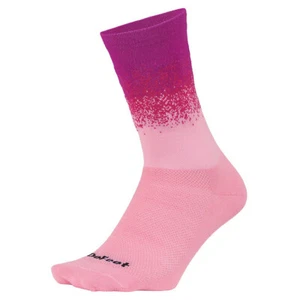 Defeet Aireator 6" Ombre Raspberry Cycling Sock - Picture 1 of 1