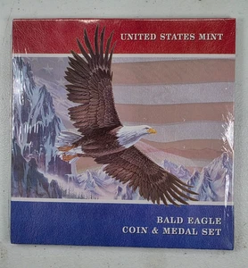 2008 U.S. Mint Bald Eagle Silver Dollar Commemorative Coin & Medal Set (sealed) - Picture 1 of 2