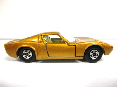 LESNEY MATCHBOX SUPERFAST #33 33 - LAMBORGHINI MIURA P400 - DIECAST - Image 1 of 4