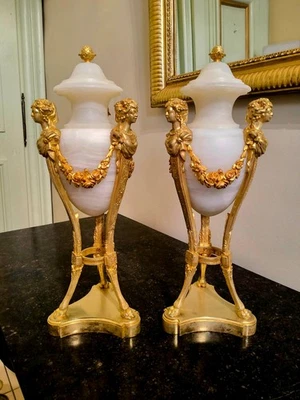 Paire de Vases en Athénienne (Bustes Antiques) – Onyx et Bronze Doré – Paris XIX - Photo 1/4