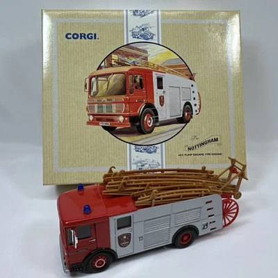 Corgi Diecast 1:50 - AEC Pump Escape Fire Engine - Nottingham (1992) Foto 1 de 4