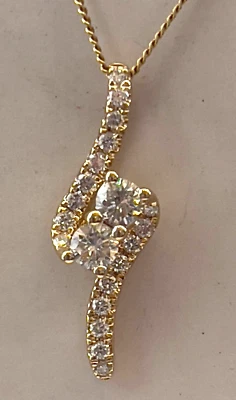 Collar de cadena colgante de diamantes de 1/2 quilate de oro amarillo de 14 quilates de Ever Us Desiger Foto 1 de 4