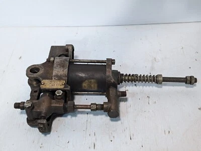Schrader Bellows 3295B Industrial Valve + Returns - Image 1 of 4