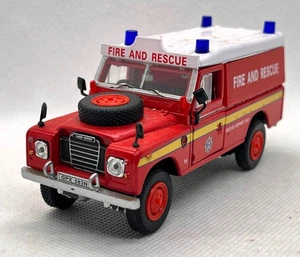 HONGWELL  LAND ROVER 109 FIRE RESCUE,, ESC.1/43,, NEW AND MINT - Imagen 1 de 6
