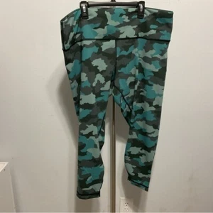 Lululemon Green Camo Leggings Size 20 - Bild 1 von 7