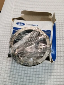 Genuine Ford Wheel Bearing Race CC3Z-4222-A FORD OEM - Bild 1 von 1