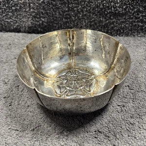 Duchessa di Sutherland Cripples Guild Arts + Craft c1910 ciotola media - 5,25" - Foto 1 di 12