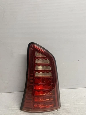 Conjunto de luces traseras interiores laterales derecho Infiniti QX56 QX80 2011-2013 14-17 pasajeros Foto 1 de 4