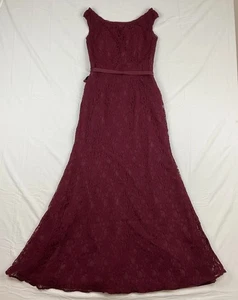 Maxi abito da sera formale Morilee Madeline Gardner in pizzo bordeaux taglia 4 - Foto 1 di 13