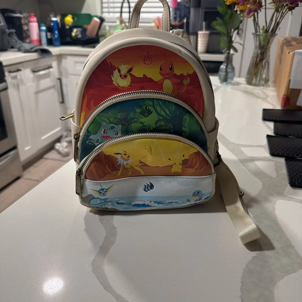 Loungefly Pokemon Elements Triple Pocket Mini Backpack Foto 1 de 1