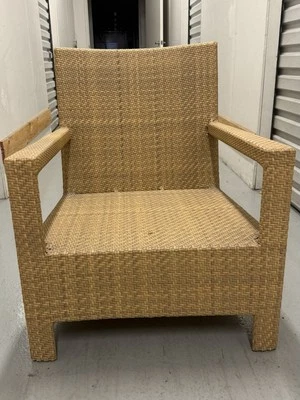 Kettal Designer LUX Outdoor Modern Club Chair w/ Custom Pillows Foto 1 de 4