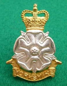 British Army Officer's Cap Badge - Yorkshire Brigade / Volunteers - Picture 1 of 2