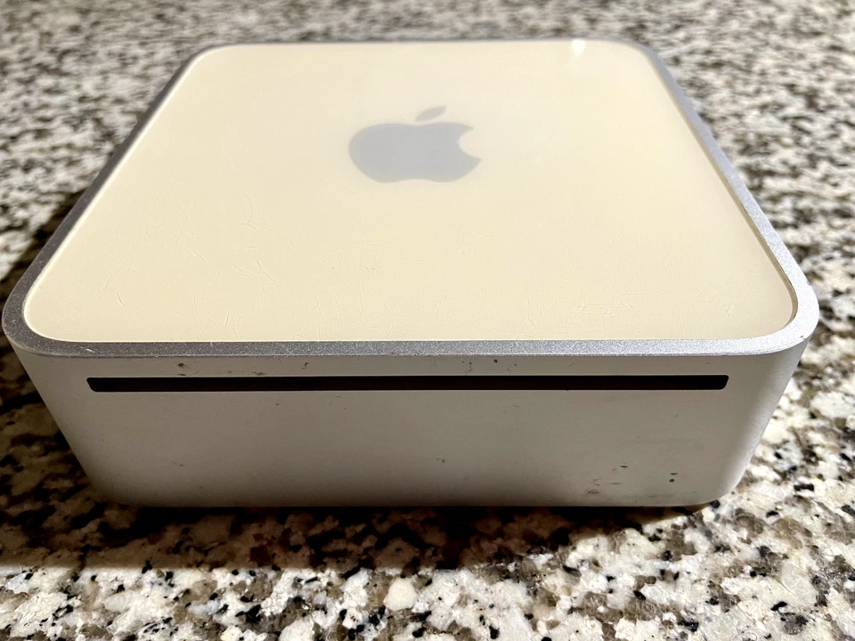 Apple Mac mini G4 1.25 GHz 128 GB SSD 1 GB RAM A1103 w Accessories & Mac OS 9 NR - Image 1 of 4