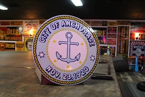 18" 1920 ANKERPLATZ ALASKA CITY PORZELLAN BLECHSCHILD GAS ÖL MARINE ANGELN KÖDER - Bild 1 von 12