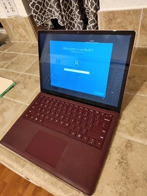 Microsoft Surface 13.5" (Intel Core i5 7ª Gen., 2.60GHz, 8GB RAM, 256GB SSD)... Foto 1 de 4