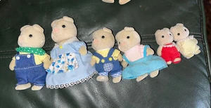Calico Critters Sylvanian Families Grunt Pig / Oinks Pig Family 6 - Picture 1 of 5