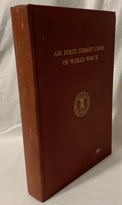1961 “Air Force Combat Units of World War II” Maurer USAF - Imagen 1 de 8