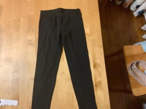 Old Navy Girls Black Leggings Size 5T Cotton Blend Comfortable Everyday Wear N1 - Picture 1 of 2