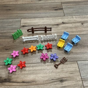 Lego Duplo Konvolut Zäune Stühle Gras Blumen Stellplatz Gabel Garten Bauernhof - Bild 1 von 11
