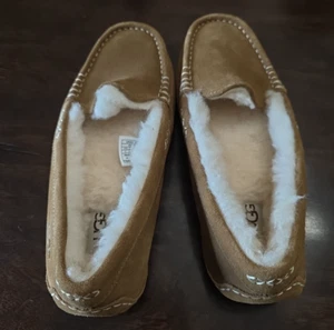 UGG Felpa Para Mujer Marrón Gamuza Ansley Zapatilla Mocasín Talla 8/39 F38 - Imagen 1 de 9