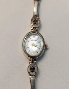 Orologio Waltham donna bellissimo tono oro e argento con zaffiri blu/spinello - Foto 1 di 16