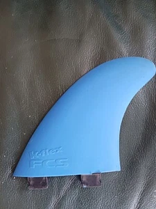 FCS K-FLEX SURFBOARD FIN - BLUE - BRAND NEW WITHOUT TAGS - Picture 1 of 4