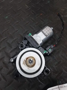 2015-2019 HYUNDAI SONATA PASSENGER SIDE FRONT WINDOW REGULATOR MOTOR - Picture 1 of 8