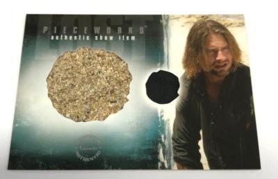 INKWORKS LOST SEASON 2 TRADING CARD SAND RELIC CHASE CARD PW-11 SAWYER - Image 1 of 2