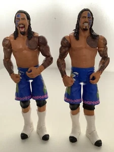 WWE The Usos Wrestling Figuren Jimmy & Jey Battlepack 37 The Bloodline White D1 - Bild 1 von 4