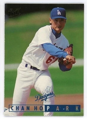 1995 Fleer Ultra Chan Ho Park Card  #398 - Image 1 of 4