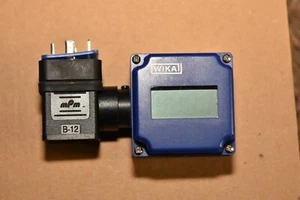 WIKA Indicatore di pressione idraulico 7082534, 4-20 mA, collegamento spina a L 10-30 VDC - Foto 1 di 3