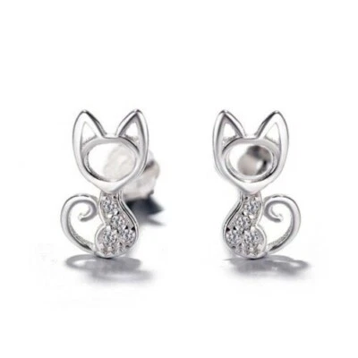 14K Placcato Oro Bianco Taglio Rotondo Zirconi Cutie Gatto Bottone Earringss - Immagine 1 di 3