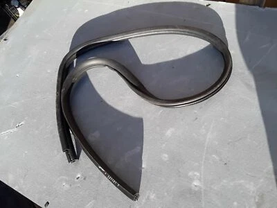 MITSUBISHI MIRAGE G4 2018-2020 puerta trasera izquierda lado del conductor sello de resistencia OEM Foto 1 de 4