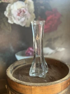 Vintage Klarglas Knospenvase ausgestellt sechseckig elegant einstielig Blumenvase - Bild 1 von 10