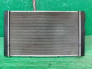 TOYOTA Prius Alpha 2013 DAA-ZVW41W Radiator 1640037260 [Used] [PA52014092] - Picture 1 of 3