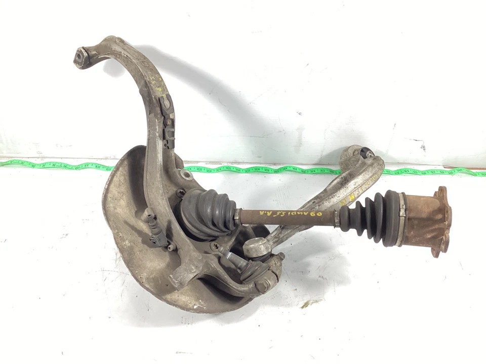 Audi S5 2008-2012 eje trasero derecho CV medio eje con eje nudillo OEM. Foto 1 de 4