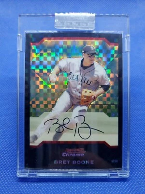 2004 Bowman Chrome BRET BOONE Encased XFRACTOR card SEATTLE MARINERS /172 - Image 1 of 4