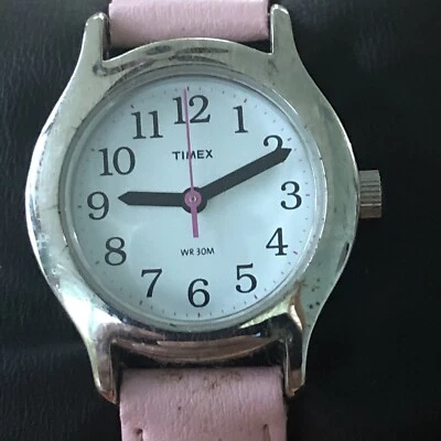 Timex T79081 WR 30M Reloj Mujer Analógico Cuarzo Banda Tono Rosa Batería Nueva Foto 1 de 4
