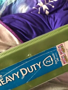Lot of two Green three ring binders, 1.5 inches and 2inches - Picture 1 of 24