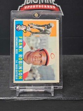 1960 TOPPS FRANK ROBINSON CINCINATTI REDS 490 VINTAGE BASEBALL CARD! NO CREASES!