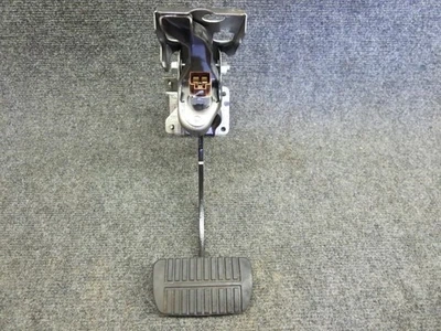 Conjunto de pedal de freno Subaru Impreza 2010 (2,5i/AT)  Foto 1 de 4