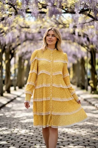 GRACIA YELLOW FLOWER  LONG SLEEVE DRESS  Size M # 1100 - Picture 1 of 11