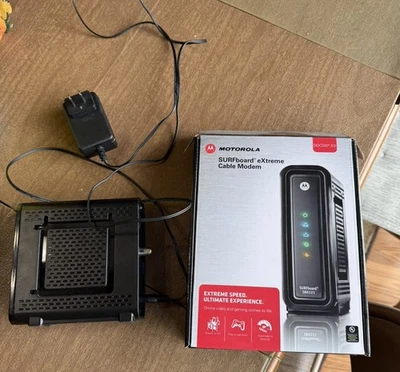 motorola Surfboard SB6121 Cable Modem DOCSIS 3.0 - Image 1 of 3
