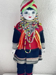 Vintage Chiang Mai Thailand Bergstamm Porzellan Puppe handgefertigte Kleidung 13 Zoll - Bild 1 von 19