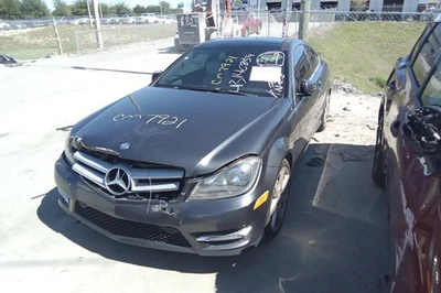 Mercedes-Benz Clase C 2013 transmisión automática OEM 144 k millas - LKQ437389160 Foto 1 de 4