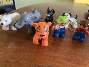 Lego Duplo minifig baby animals boy girl overalls worm tiger cub polar bear lot - Picture 1 of 3