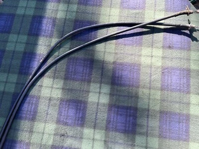 Cables de freno de estacionamiento Mercedes-Benz C107 450SLC (2) Foto 1 de 4