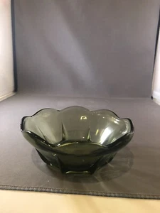 Green Glass Scalloped Edge Candy / Condiment / Nut Bowl  1 1/2" tall 4 1/2" Diam - Picture 1 of 5