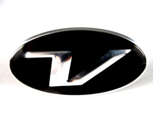 Veloster base/turbo "V" Logo Steering Wheel Horn Emblem Overlay Metal (LODEN) - Foto 1 di 3