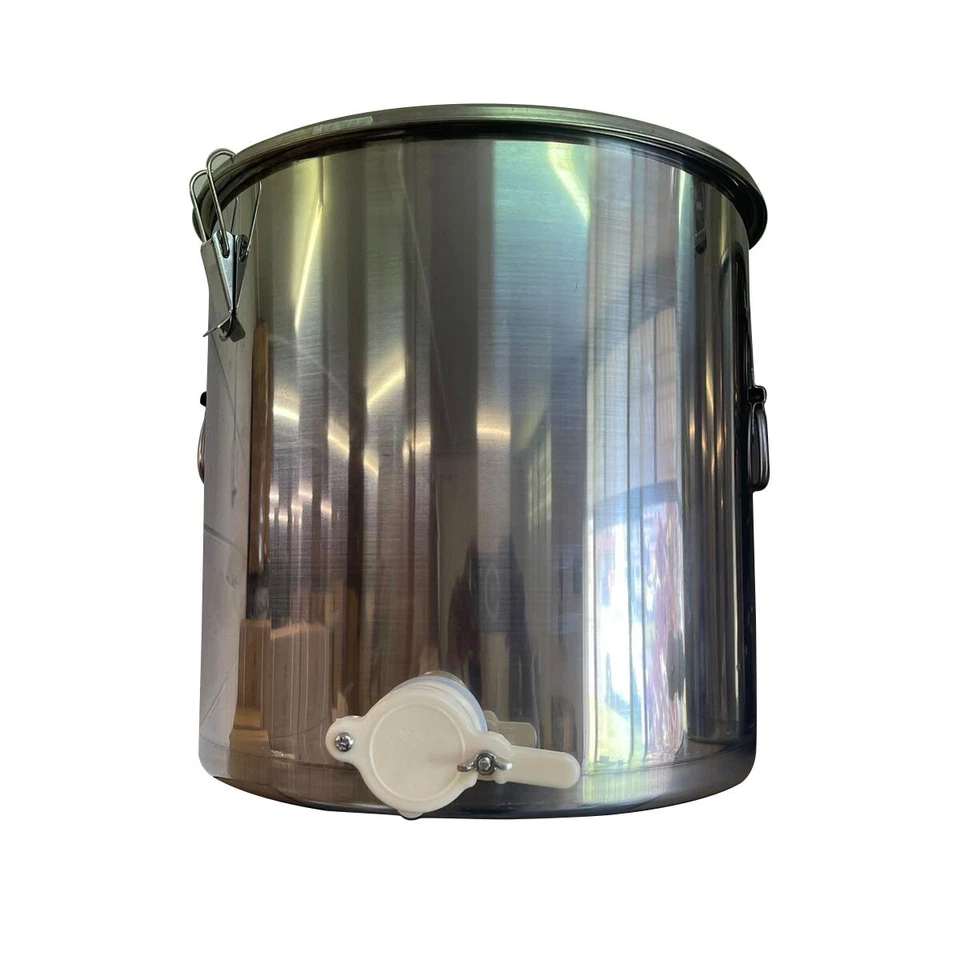 Honey Settling Tank --Stainless Steel Honey Bucket with Gate Valve 30L - image 1 of 1